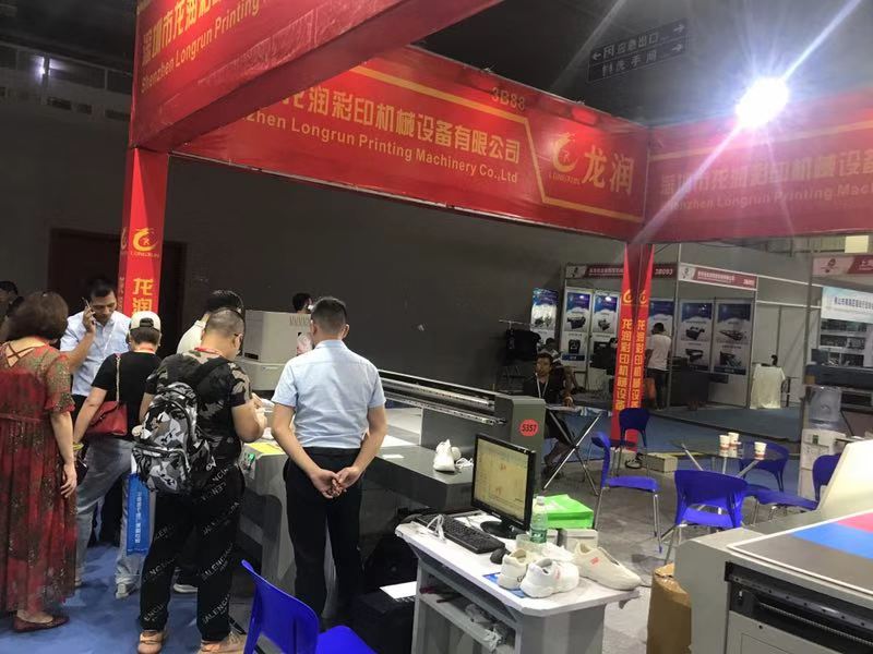 UV打印機(jī)|UV平板打印機(jī)|萬能打印機(jī)|平板打印機(jī)|UV機(jī)|龍潤|8d|彩印機(jī)|平板打印機(jī)價(jià)格|萬能打印機(jī)價(jià)格|萬能彩印機(jī)|UV平板機(jī)|uv打印機(jī)價(jià)格|uv打印機(jī)多少錢|uv打印機(jī)多少錢一臺(tái)