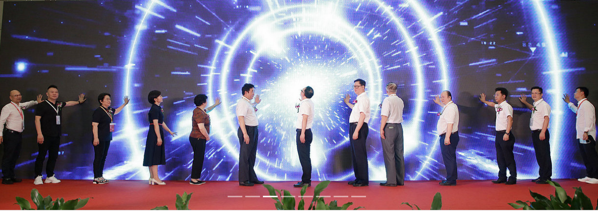 uv打印機(jī),uv平板打印機(jī),萬能打印機(jī),uv彩印機(jī),uv打印機(jī)廠家,龍潤(rùn)